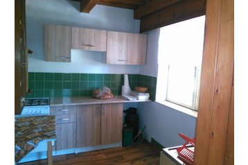 Słowacja Chata Zvolenská priehrada, Zewnątrz